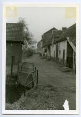 Koetshuis en boerderij bij het Kasteel van Wippelgem, jaren 1960