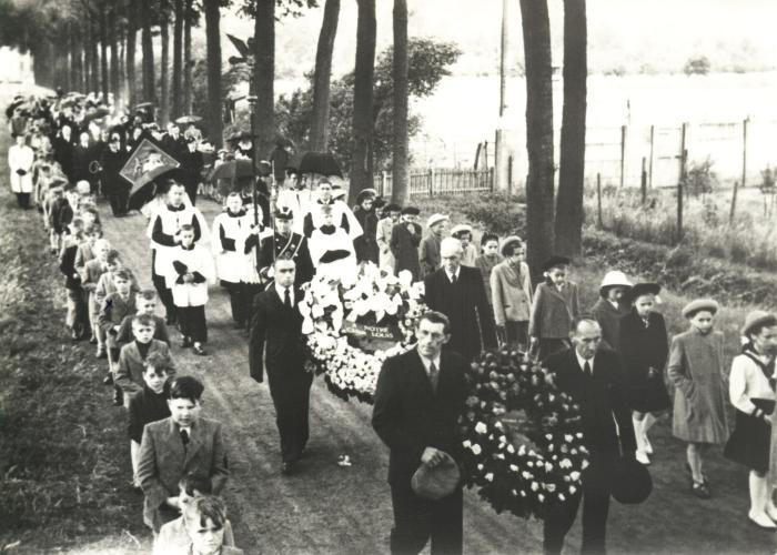 Begrafenisstoet baron Dons