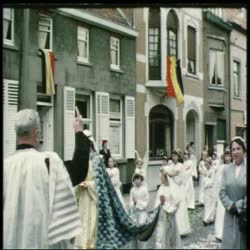 Filmpje: 'De processie gaat uit', Assenede