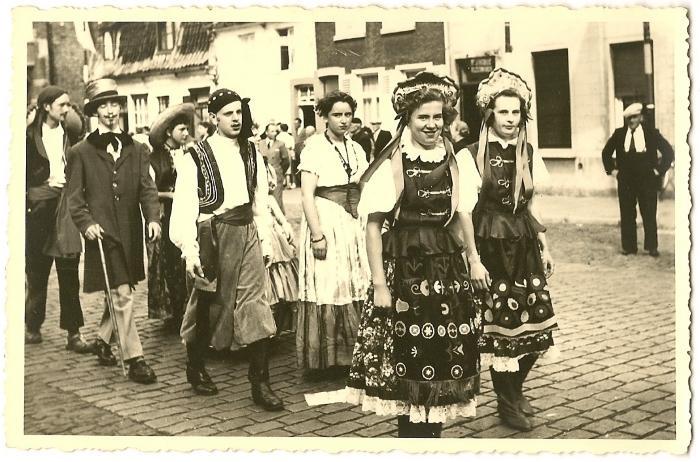 Kermisoptocht tijdens Boelare Kermis