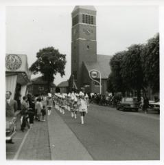 Het majorettencorps van Ertvelde, 1971