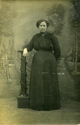 Studioportret, Alice De Witte, Ertvelde