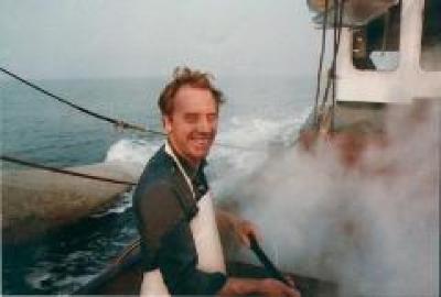 Garnalen koken op het schip BOU 4