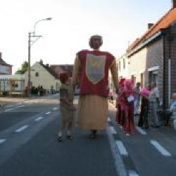 Reus Gratiaan te gast in de Zuidmoerstraat in Eeklo