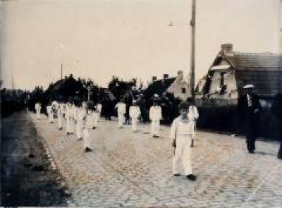 Inhuldiging kapel Haven Boekhoute in 1945