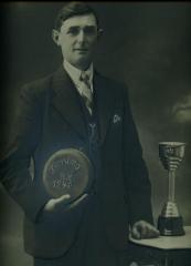 Koning krulbol, Richard Hollebosch, Assenede