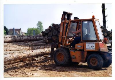 Bomen verplaatsen in zagerij De Spiegelaere, Knesselare, 2005