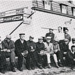 Groep krulbolders, Zelzate