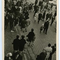 Fanfare in een stoet in Zelzate, jaren 1960