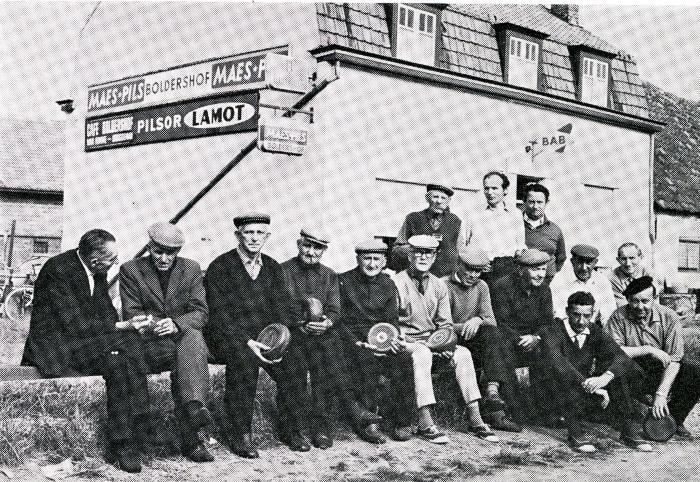 Groep krulbolders, Zelzate