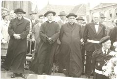 Inhuldiging onderpastoor R. Beirnaert