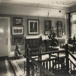 De overloop van Villa Pinehurst in Eeklo, jaren 1920