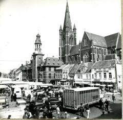 Fotoreeks van een marktdag in 1967 in Eeklo