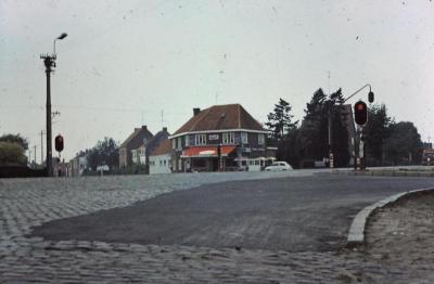 Zicht op kruispunt Kere - Guido Gezellelaan, Waarschoot, jaren 1960