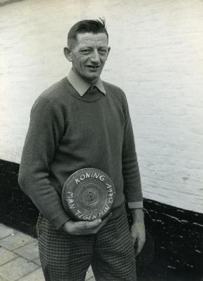 Koning krulbol,Rene De Mey