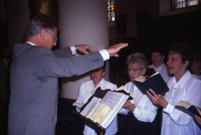 Het kerkkoor van Lembeke met koorleider Ghislain Bonne