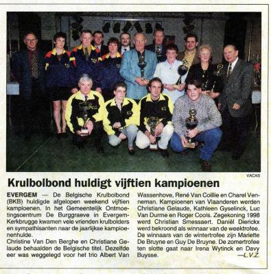 Krulbol, groepsfoto huldigingsbal, 1998