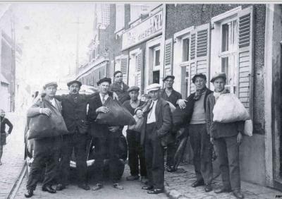 Trimards vertrekken naar Frankrijk