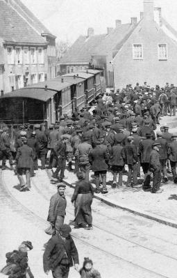Transport van toen: met de tram naar de markt