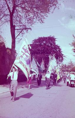 Gilbert De Corte met de ijskar,Sleidinge