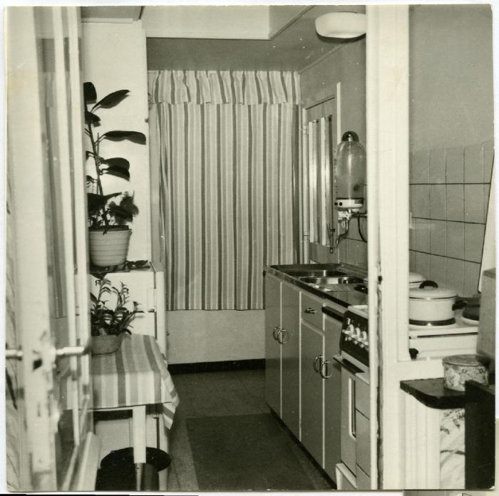 Keukeninterieur, Knesselare, ca. 1957
