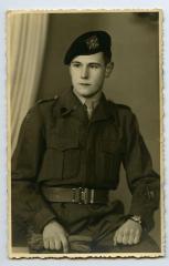 Julien Schelstraete voor aanvang van zijn dienstplicht, Knesselare