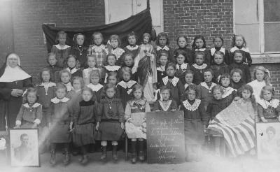 Klasfoto 9-jarige meisjes, Ursel, 1918-1919