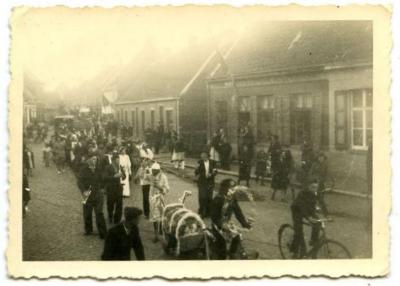 Bevrijdingsstoet Aalter, 1945 (3)