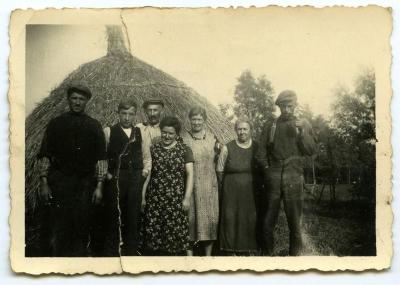 Familie Van Den Hende bij graanopper