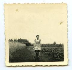 Op het land met de fiets