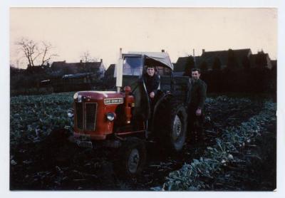 Eerste tractor op hoeve Vercauter