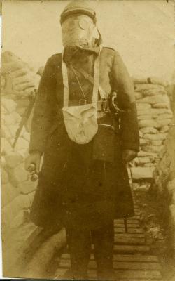 Portret met gasmasker, 1914 - 1918