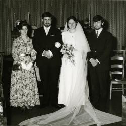Huwelijk Heye-Genbrugge in de kerk van Rieme (VI), 1970