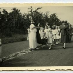 Inhuldigingsstoet voor pastoor Bouuaert, 1928 (I)