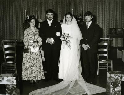 Huwelijk Heye-Genbrugge in de kerk van Rieme (VI), 1970