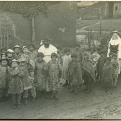 Inhuldigingsstoet voor pastoor Bouuaert, 1928 (X)