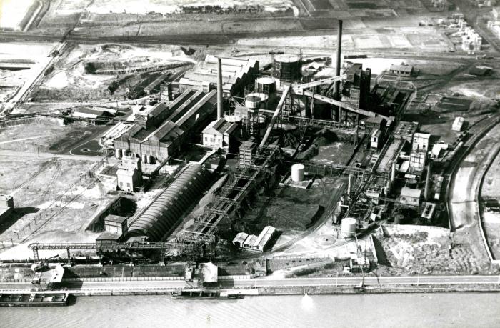 Luchtfoto Kuhlmannfabriek, Zelzate, 1950-1955
