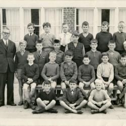 Schoolfoto Jongens 6e leerjaar, Waarschoot, 1962-1963