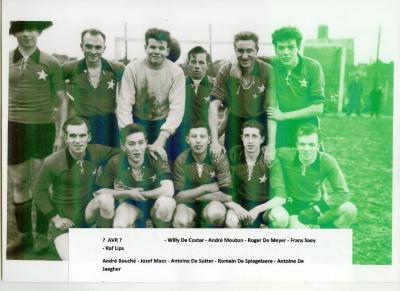 Voetbalploeg Harop met doelman Mouton, Knesselare, 1950