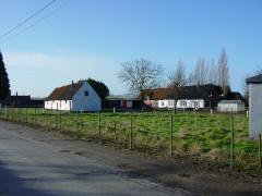 Hoeve met stallingen in de Molenslag