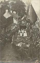 Vredesstoet: Praalwagen 'Hof en landbouw'