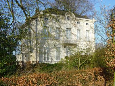 Voorgevel herenhuis Vredesdreef