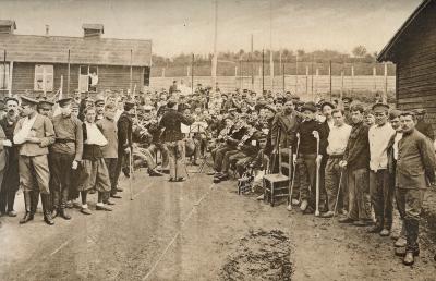 'Ontspanning' in het krijgsgevangenenkamp