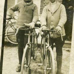 Raymond De Corte (1898-1972) en André Verbiest (1899-1962) in 1928.