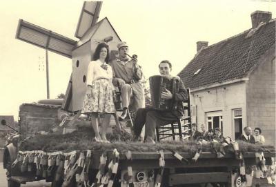 Stoet Oostmoerkermis 1965