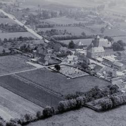 Luchtfoto Beke in 1966