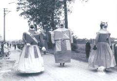 Reuzen Felix, Mina en Pierken op stap