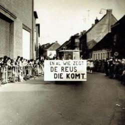 Reuzen op de markt in eeklo