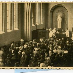 Inzegening nieuwe kerk Beke