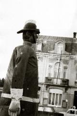 Reuzen tijdens de stoet van het jongerencafé IDEE